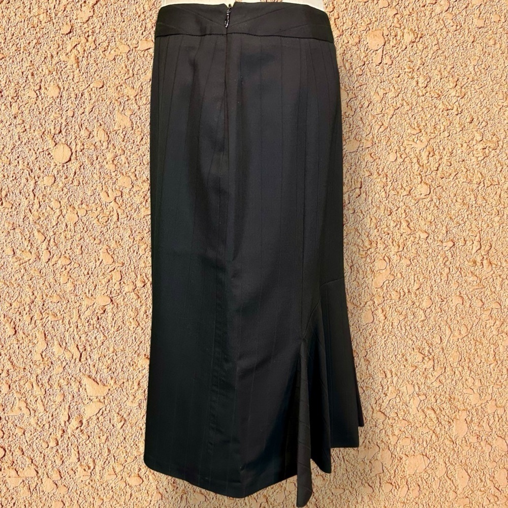 Max Mara Black Faint Burnout Stripe Fluted Back Pencil Skirt Size 2 - Picture 6 of 14